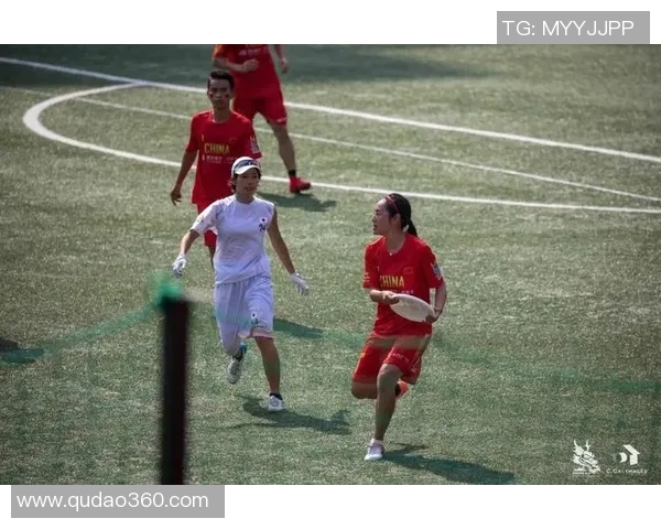 飞盘激情四射：深入西安飞盘队的训练与比赛生活